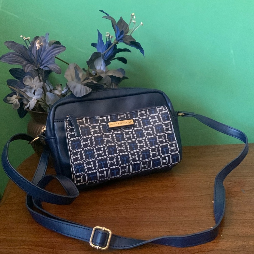Tommy Hilfiger Blue and White Logo Purse